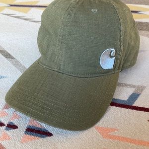 Carhartt Hat Excellent condition Green Color Velcro Adjustable Strap